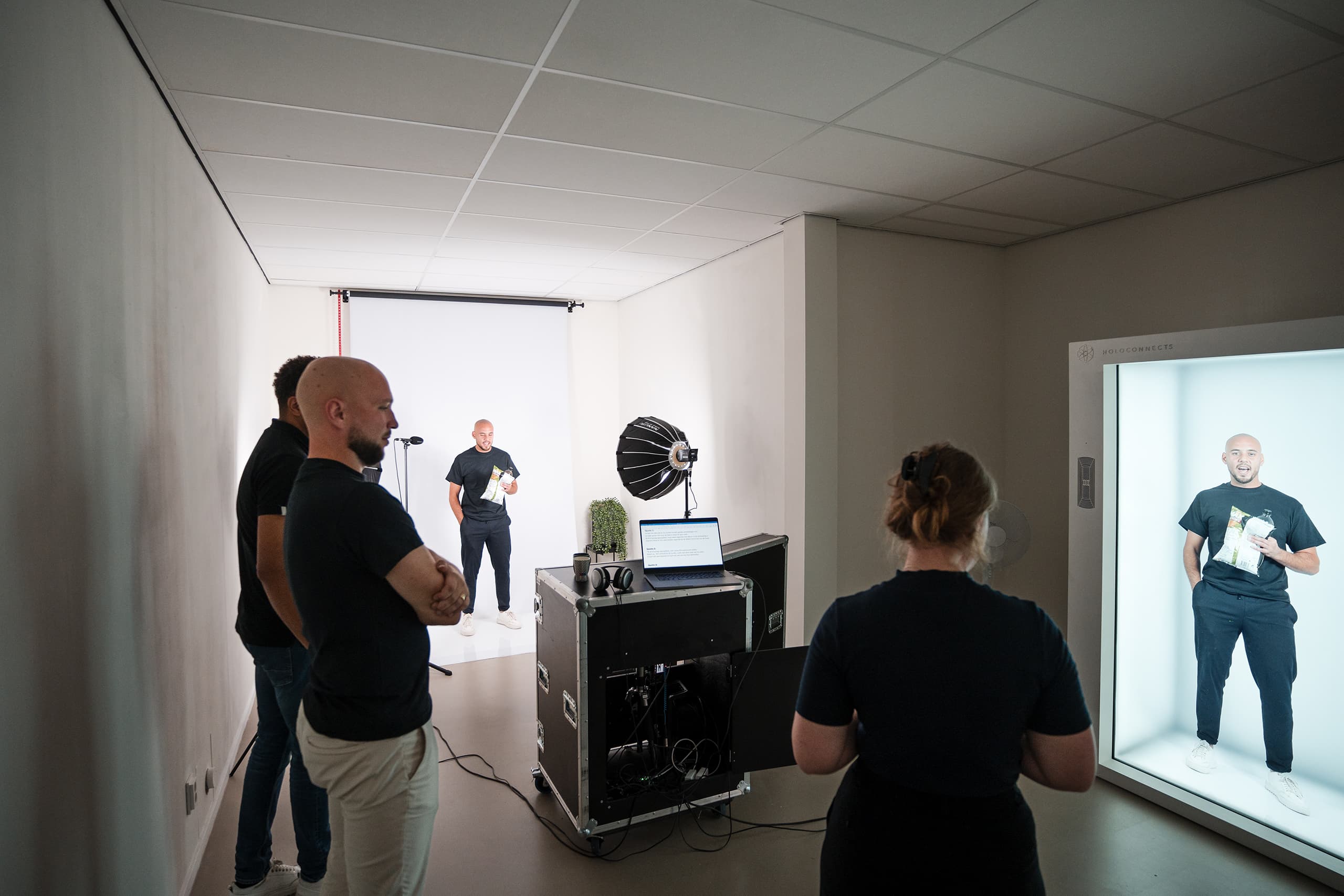 A 4K live connection to the Holobox Mini.